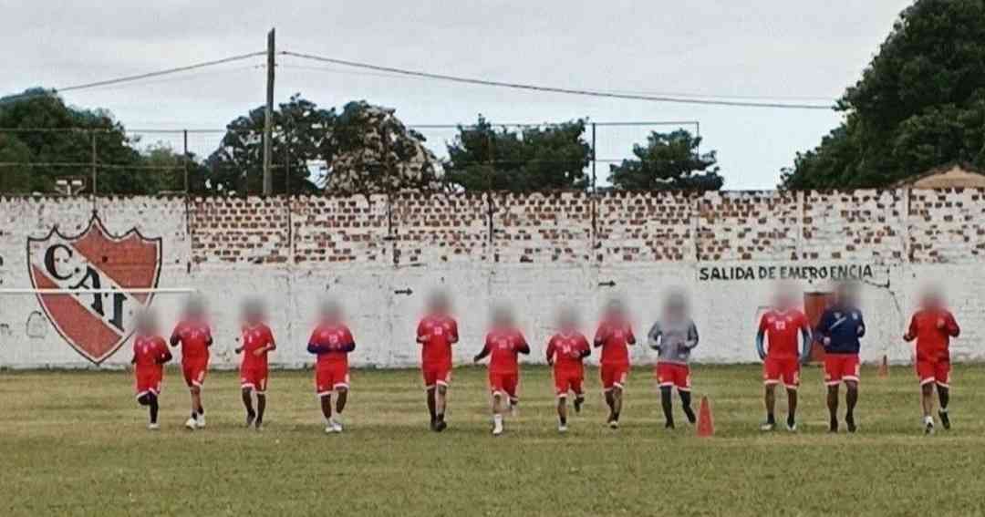 Dolor en Tartagal: murió un jugador tras descompensarse durante un partido de fútbol