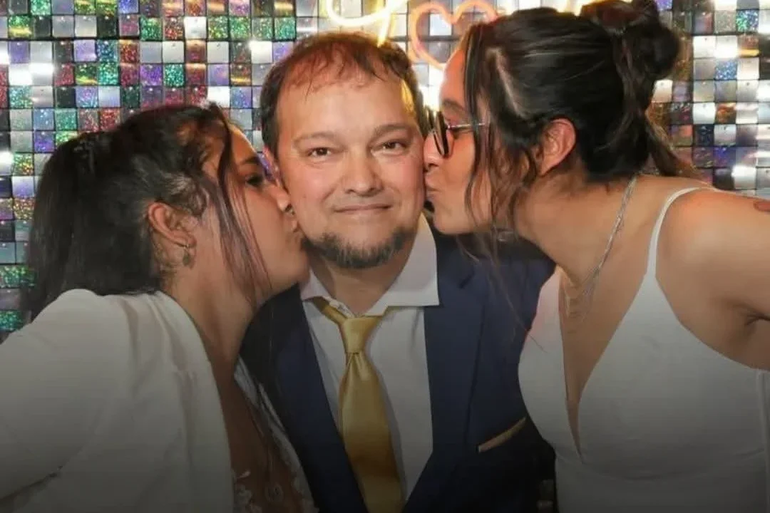boda triamorosa poco convencional celebraron unión Santa Fe