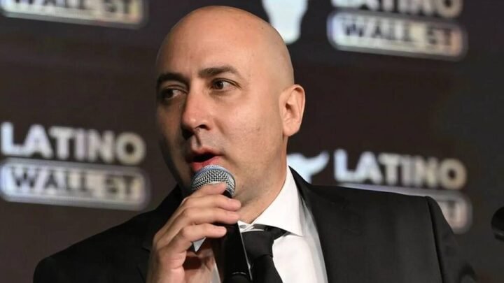 Fernando Cerimedo declaró ante la Justicia de Bolivia ingresos mensuales por un millón de dólares