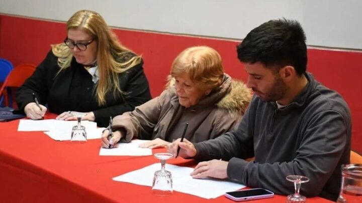 Municipalidad junto ISICANA impulsan nuevas oportunidades