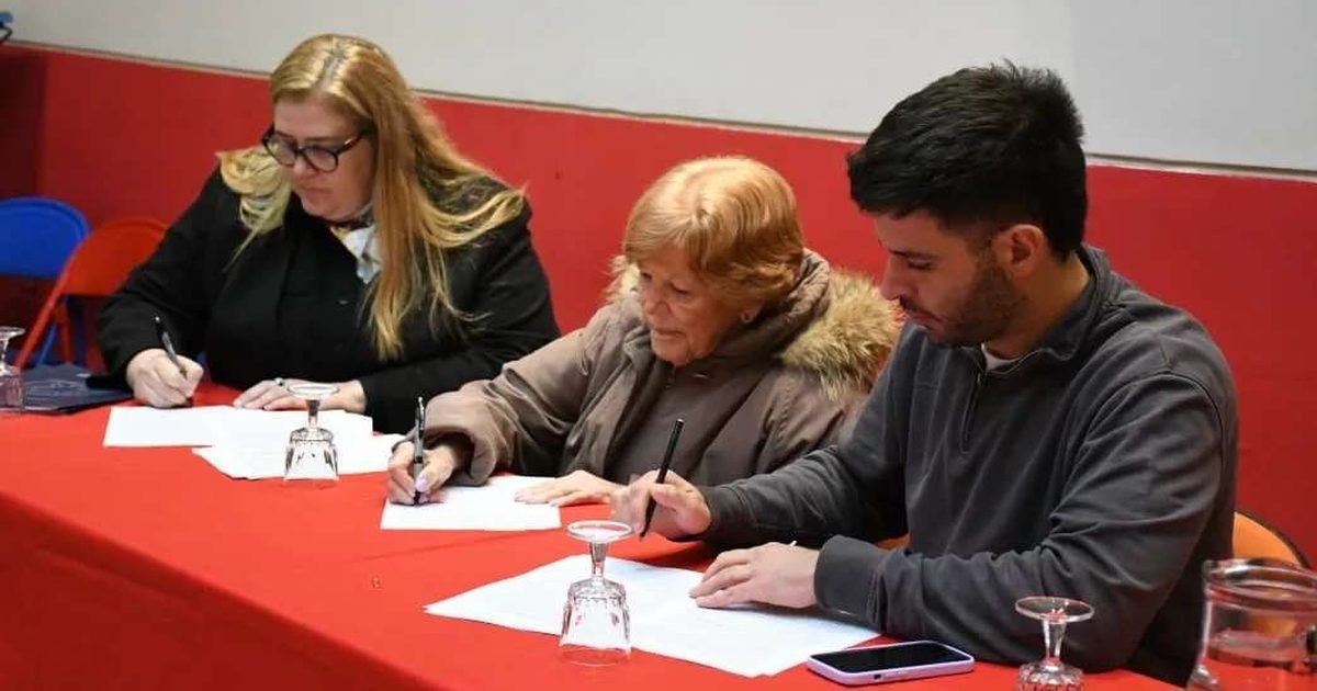 Municipalidad junto ISICANA impulsan nuevas oportunidades