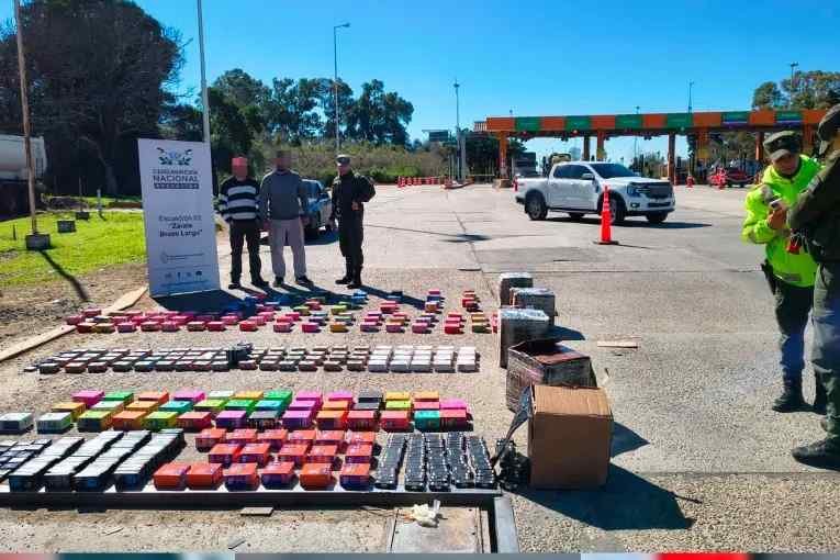 Incautaron cientos de vapeadores con resina de marihuana y hongos alucinógenos en un control sobre la Ruta