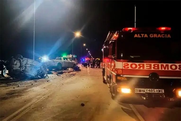 choque frontal Alta Gracia Imputaron conductor camioneta causó