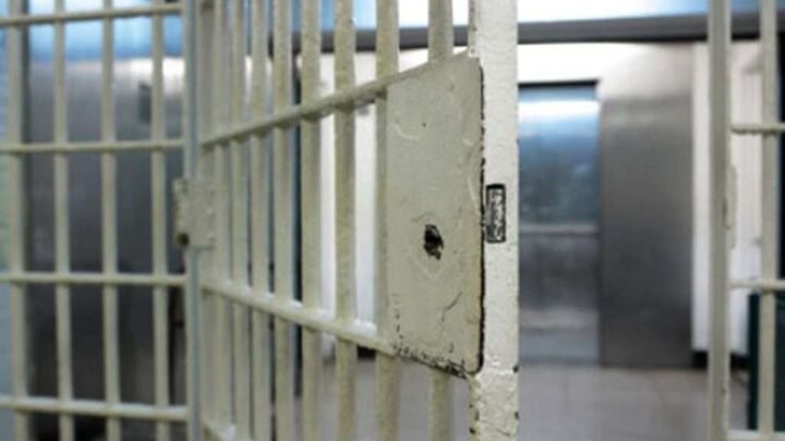 Investigan graves denuncias por apremios y abusos en el Centro de Contraventores Norte