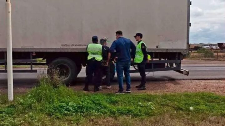 Localizaron a una joven desaparecida en un camión y liberaron al conductor tras confirmar que viajaba por voluntad propia