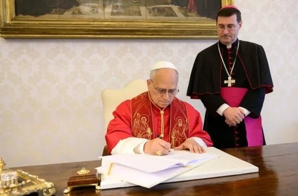 Dirigentes de la Confederación General del Trabajo viajan al Vaticano para reunirse con el Papa León