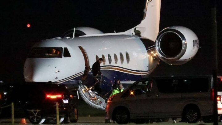 Lionel Messi aterrizó en Rosario para estar presente en el último adiós a su padre Jorge