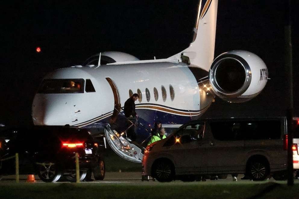 Lionel Messi aterrizó en Rosario para estar presente en el último adiós a su padre Jorge
