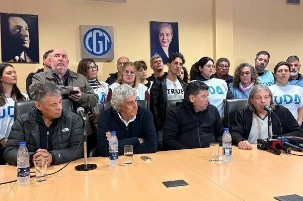 Gremios docentes de la CGT implementarán un plan de lucha por la crisis educativa
