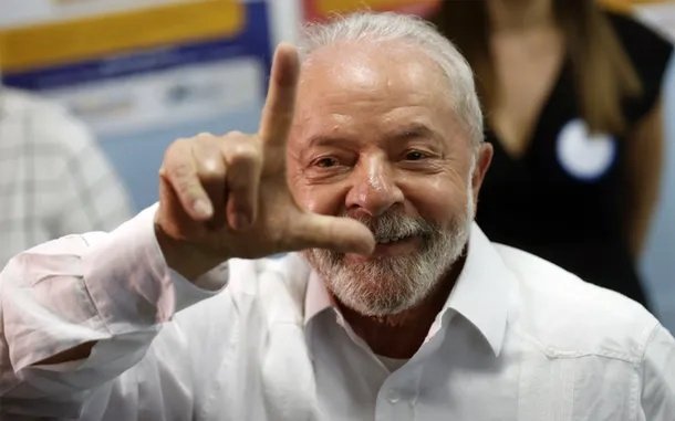 Lula da Silva se postula para un histórico cuarto mandato presidencial en Brasil