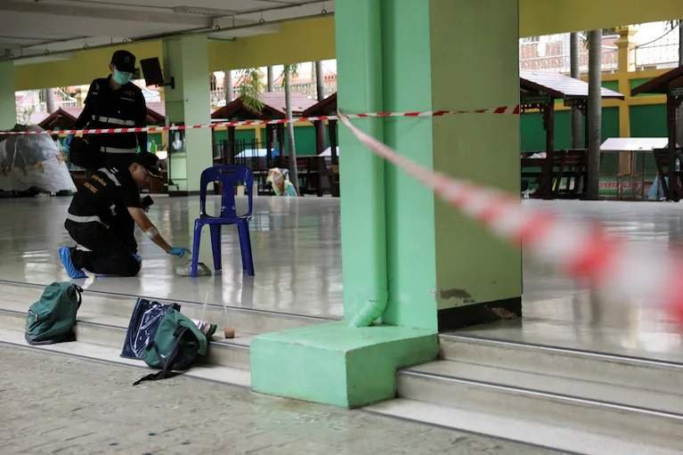 Masacre escolar en Tailandia: un estudiante mató al menos a 6 personas, dejó 15 heridos y se suicidó