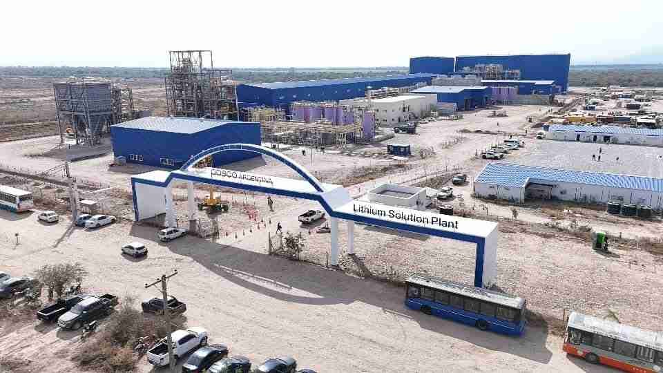 Posco asegura financiamiento por USD 700 millones para expandir su producción de litio en el Salar del Hombre Muerto