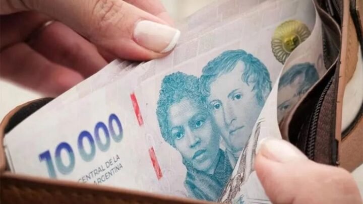 El Salario Mínimo, Vital y Móvil alcanza los $376.600 en agosto de 2026