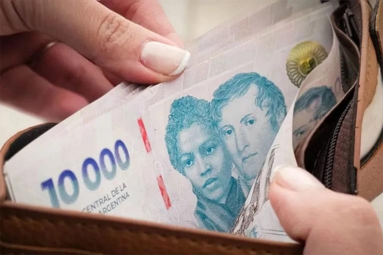El Salario Mínimo, Vital y Móvil alcanza los $376.600 en agosto de 2026