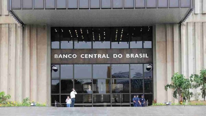 Derrumbe financiero en Brasil: el real se devalúa y la Bolsa sufre su peor jornada en cinco meses