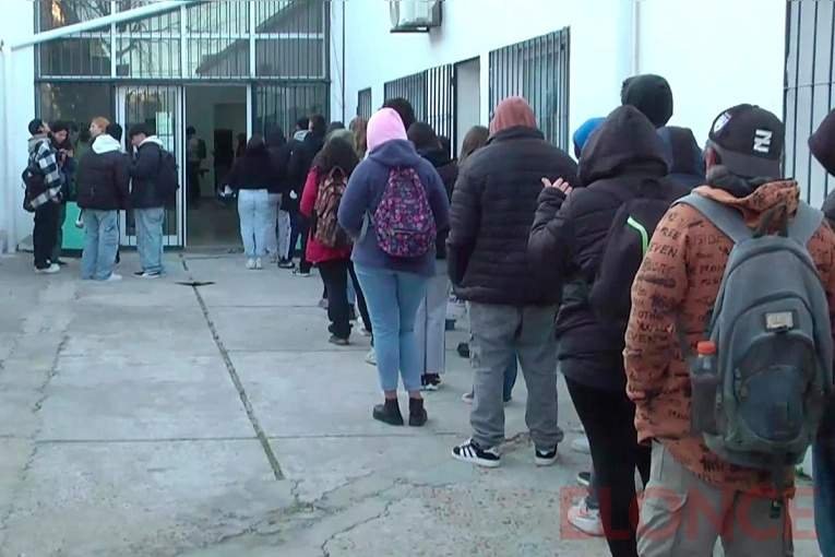 Siete de cada 10 jóvenes están sin trabajo o tienen empleos informales: las causas detrás de la precariedad