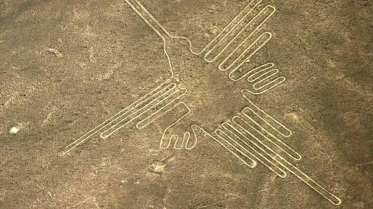 Tragedia en Perú: una avioneta que transportaba turistas a las Líneas de Nasca se estrelló, dejando 13 muertos