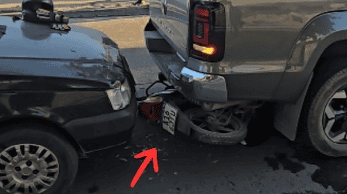 choque en cadena Salta barrio San José motociclista terminó