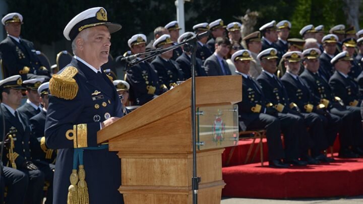 La Armada apartó de funciones a los implicados en la trama de corrupción por sobresueldos