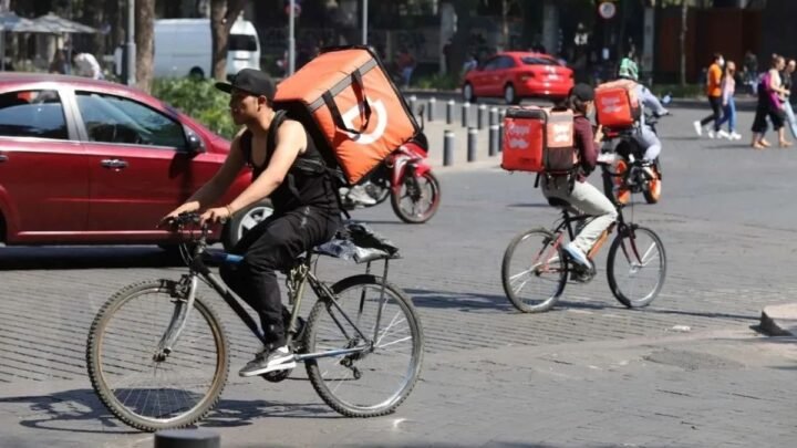 Pobres con trabajo: la dura realidad que la desinflación no logra ocultar