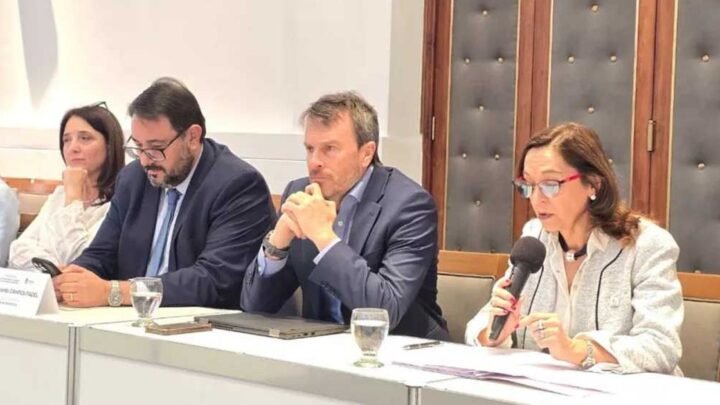 Escribanos de Gobiernos