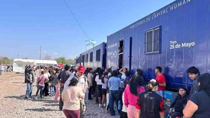 Tren 25 de Mayo