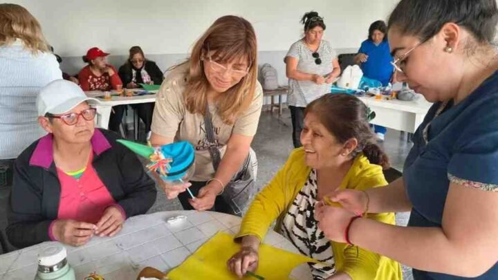 CIC Santa Cecilia confeccionaron títeres niños