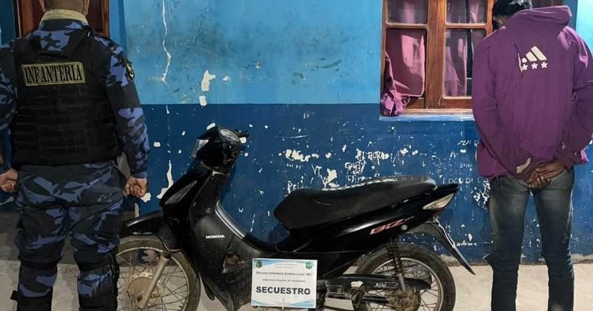 motocicleta sustraída en Embarcación