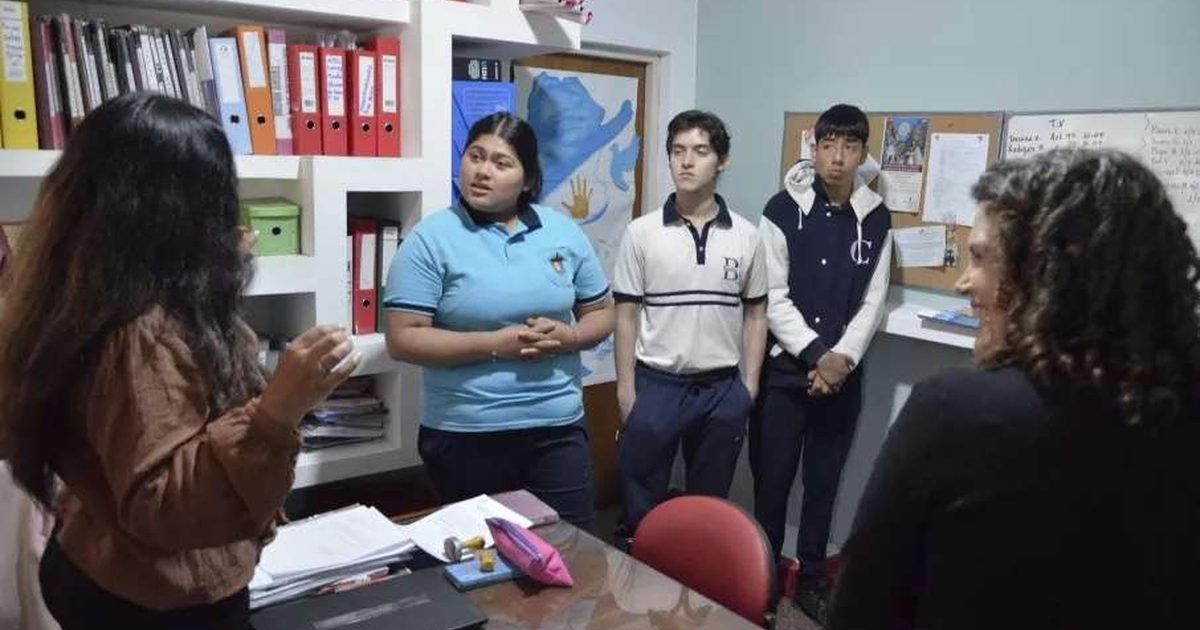 Estudiantes salteños investigan propiedades coagulantes tuna