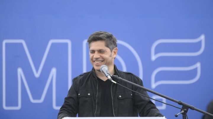 En modo candidato, Axel Kicillof anunció una gira por todo el país y pidió salir de la interna: "Con el peronismo solo no