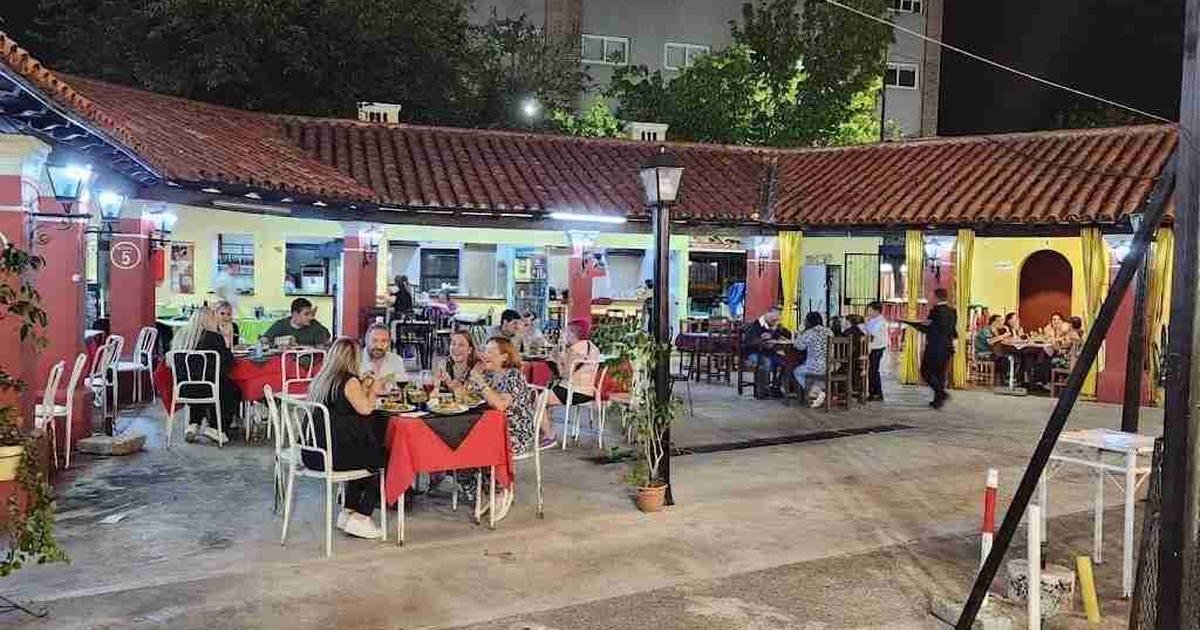 Patio de la Empanada