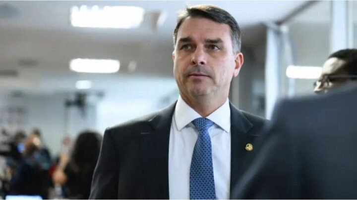 Escándalo en Brasil: una investigación expuso supuestas orgías, regalos de lujo y lobby de Flávio Bolsonaro