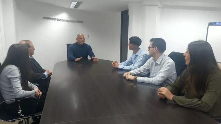jóvenes salteños