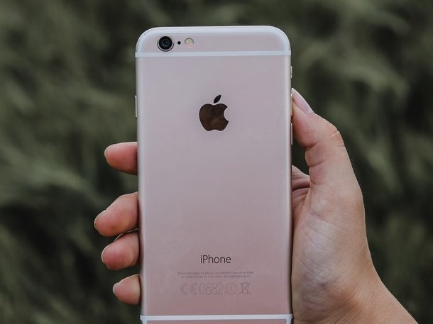 Apple deberá indemnizar a usuarios argentinos por el bajo rendimiento de sus iPhone