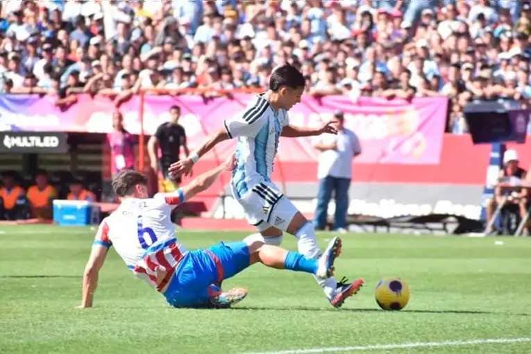Argentina estuvo a un paso del oro: cayó por penales ante Paraguay y se quedó con la plata