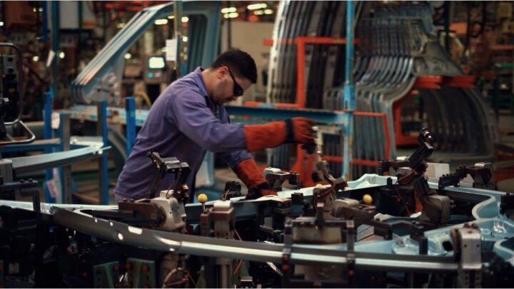 A un paso de la recesión: los números del INDEC desmienten el relato oficial de crecimiento