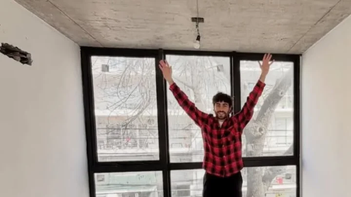 Ulises Apóstolo celebró la compra de su primer departamento en la capital tras años de esfuerzo