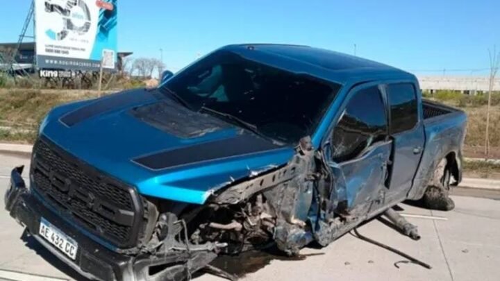 Gastón Ávila Investigan choque abandono camioneta Rosario