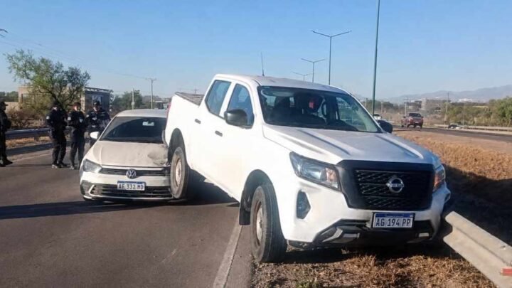 Caos en la Circunvalación Oeste: dos accidentes en cadena provocaron demoras críticas