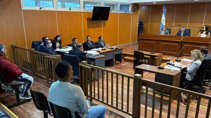 Causa por apremios ilegales en el caso de las ciudadanas francesas: la fiscalía insiste en avanzar hacia el juicio