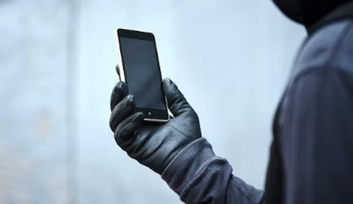 Colonia Santa Rosa: un hombre fue detenido e imputado por arrebatarle el celular a un niño #ColoniaSantaRosa