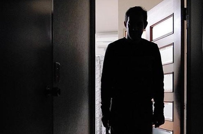 Imputaron a un hombre por incumplir una orden de exclusión del hogar