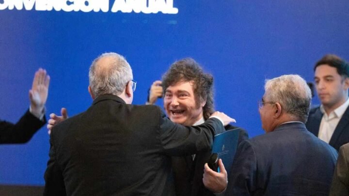 Javier Milei ratificó el ajuste en el año electoral: "Voy a redoblar al mango mi ortodoxia"