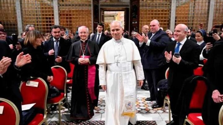 La Iglesia abrió la convocatoria para voluntarios que deseen colaborar en la visita del papa León XIV