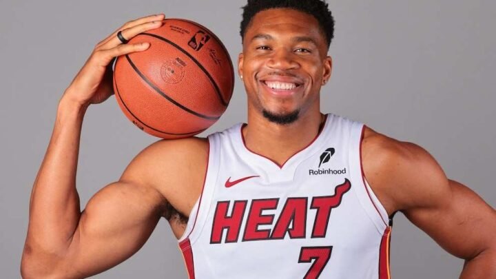 La insólita razón por la que Giannis Antetokounmpo podría abandonar su nueva mansión de 13,5 millones de dólares