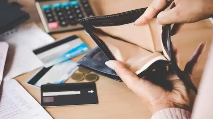 La morosidad de las familias argentinas alcanzó un nuevo récord en julio y preocupa al sistema financiero