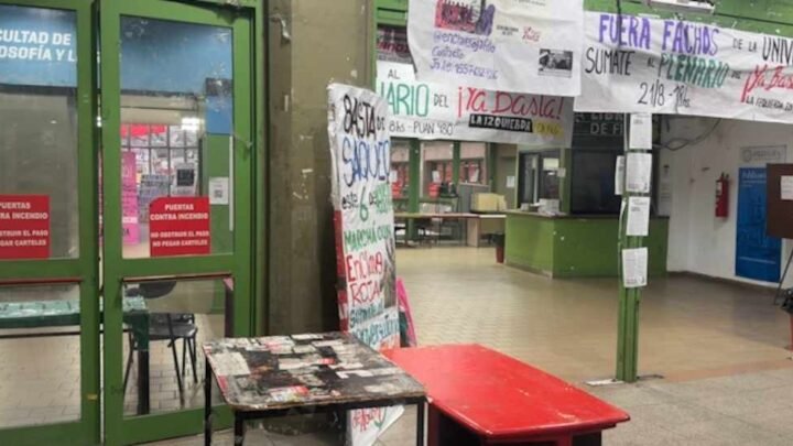 Docentes universitarios convocan a un paro nacional ante la falta de respuestas del Gobierno