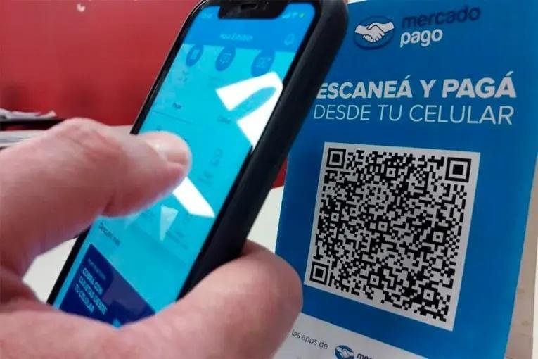 El uso de pagos con QR creció más de un 67% en Argentina mientras cae la utilización de tarjetas