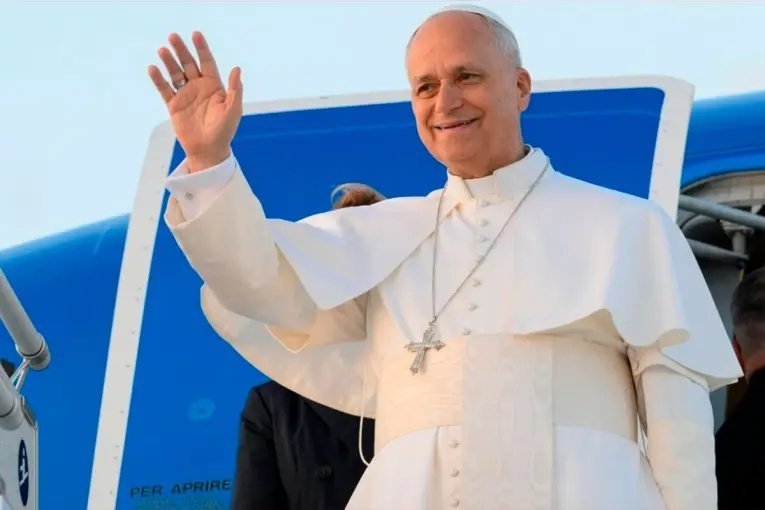 feriado Papa León XIV Gobierno oficializó nacional visita Argentina