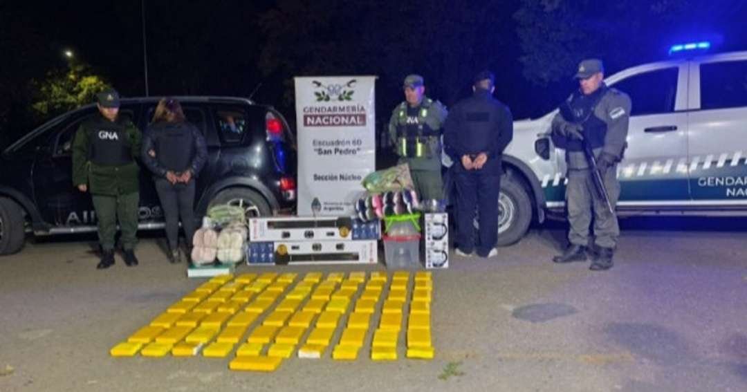 Detuvieron a una pareja de Campo Quijano con más de 66 kilos de cocaína en Jujuy